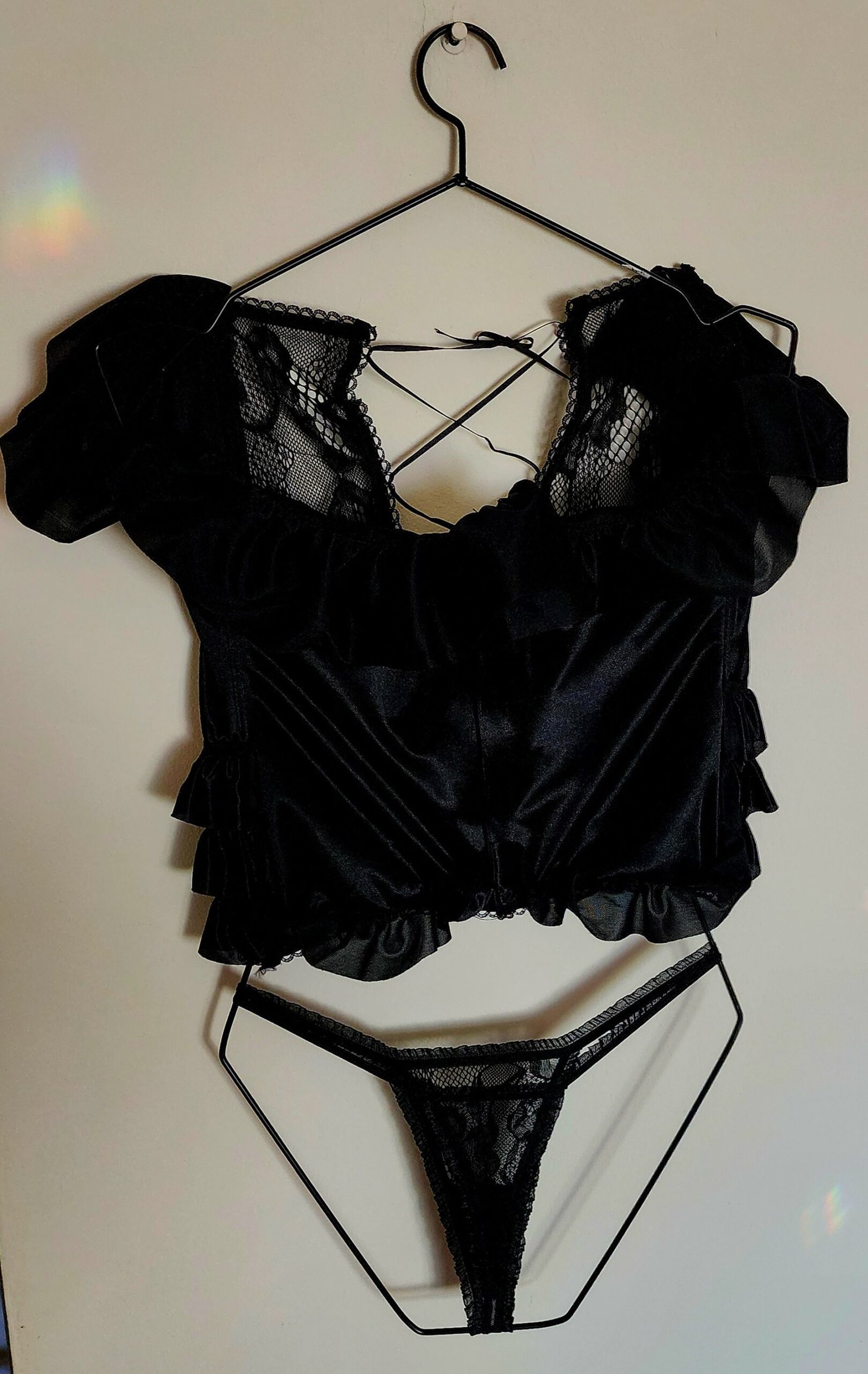 Corset de raso + less .-