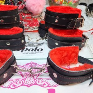 Esposas ecocuero negro c/ peluche rojo